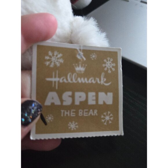 Hallmark Aspen the Bear Plush Stuffed Animal Polar Christmas Holiday Teddy NWT - Picture 5 of 10
